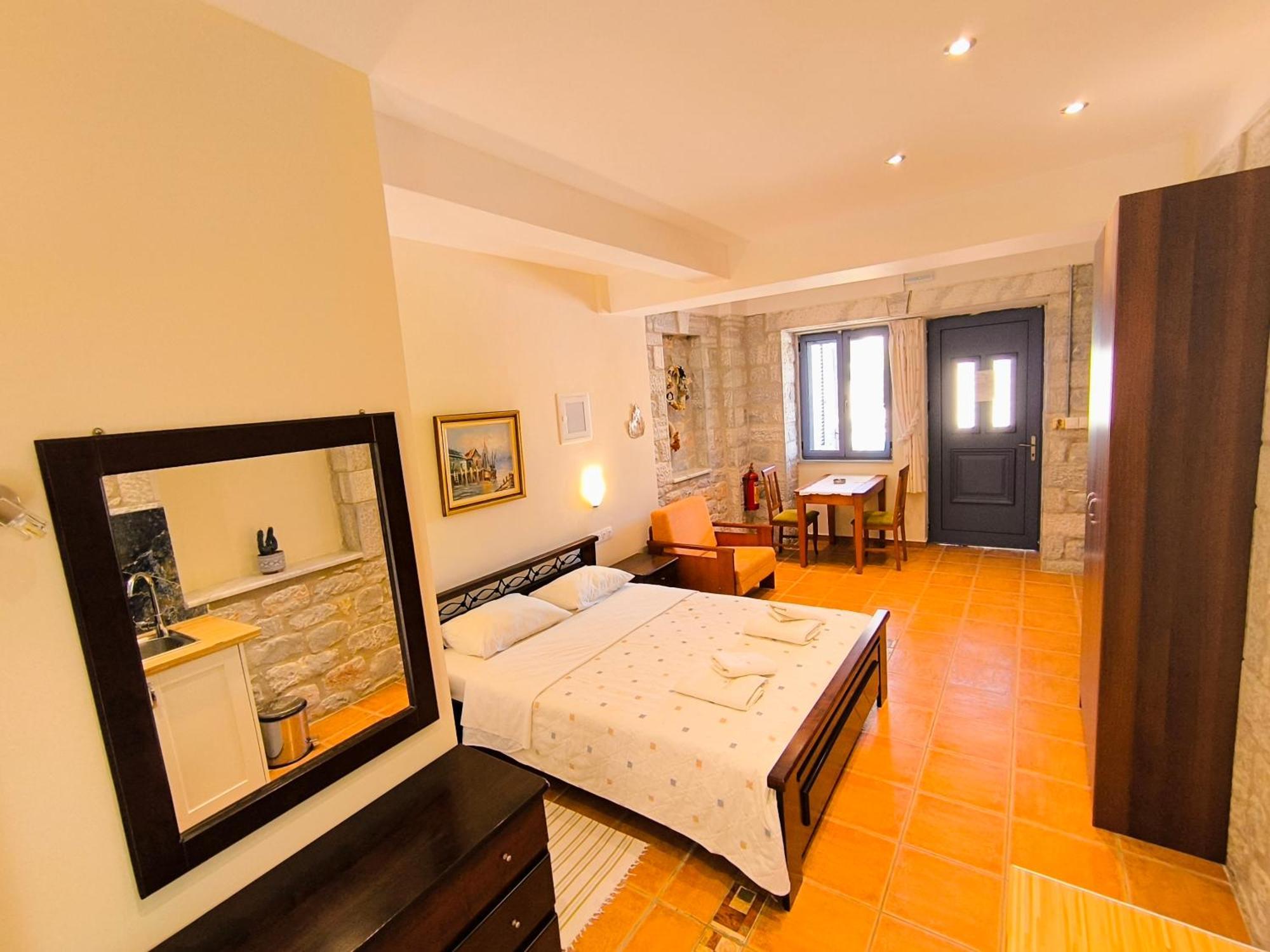 Taletos Apartments Στούπα Εξωτερικό φωτογραφία