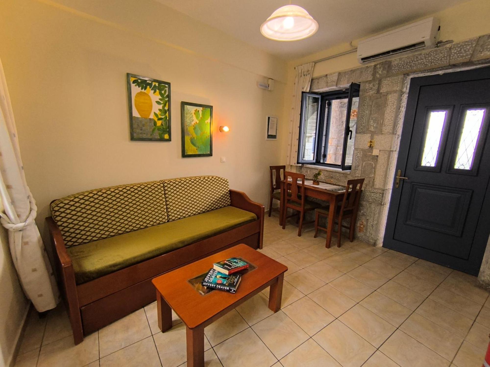 Taletos Apartments Στούπα Εξωτερικό φωτογραφία